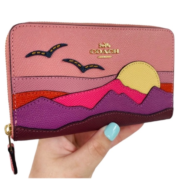 Coach Handbags - NWT COACH Medium Id Zip Wallet With Mountain
Postcard Crossgrain leather 🆕
